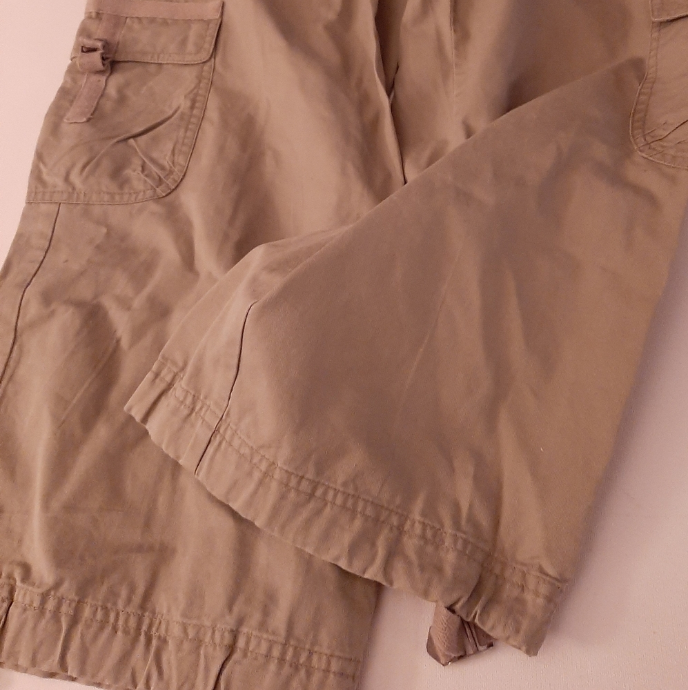 Capris - Picture 2 of 2